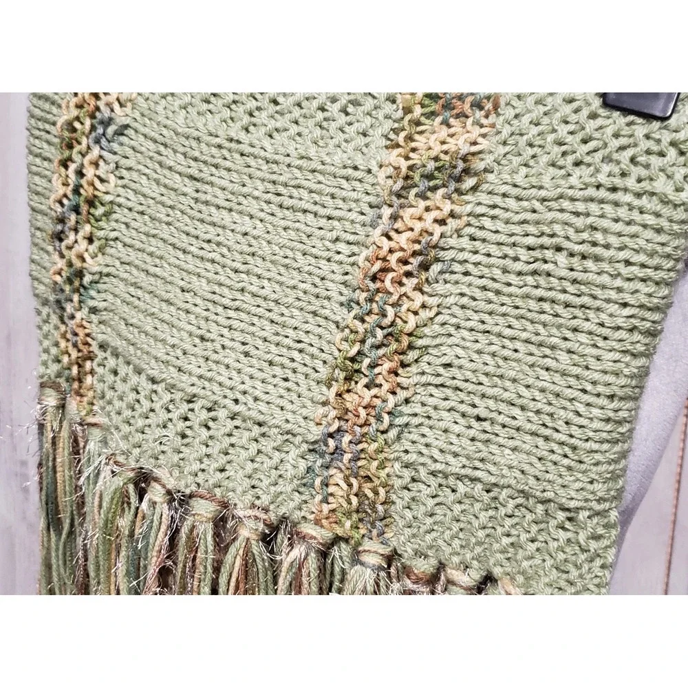 NEW Hand Knitted‎ Green Ombre Boho Cowl Scarf Artsy Cottage Coastal Indie Chic
